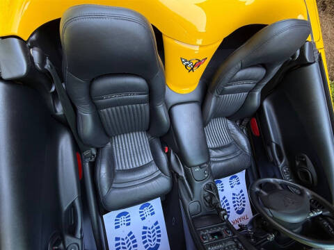 2004 Chevrolet Corvette