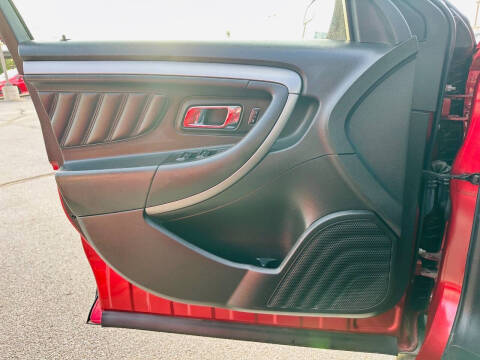 2018 Ford Taurus SEL