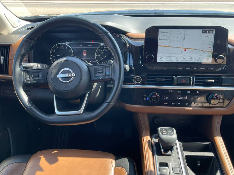 2022 Nissan Pathfinder Platinum