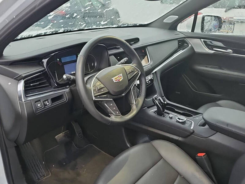 2025 Cadillac XT5 Premium Luxury