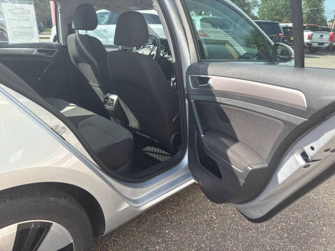 2016 Volkswagen e-Golf SE