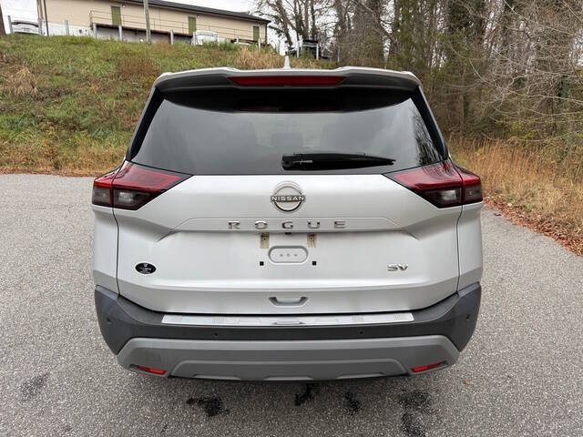 2022 Nissan Rogue SV