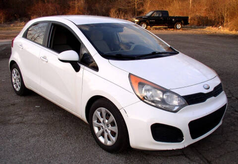 2013 Kia Rio 5-Door for sale at Angelo's Auto Sales in Lowellville OH