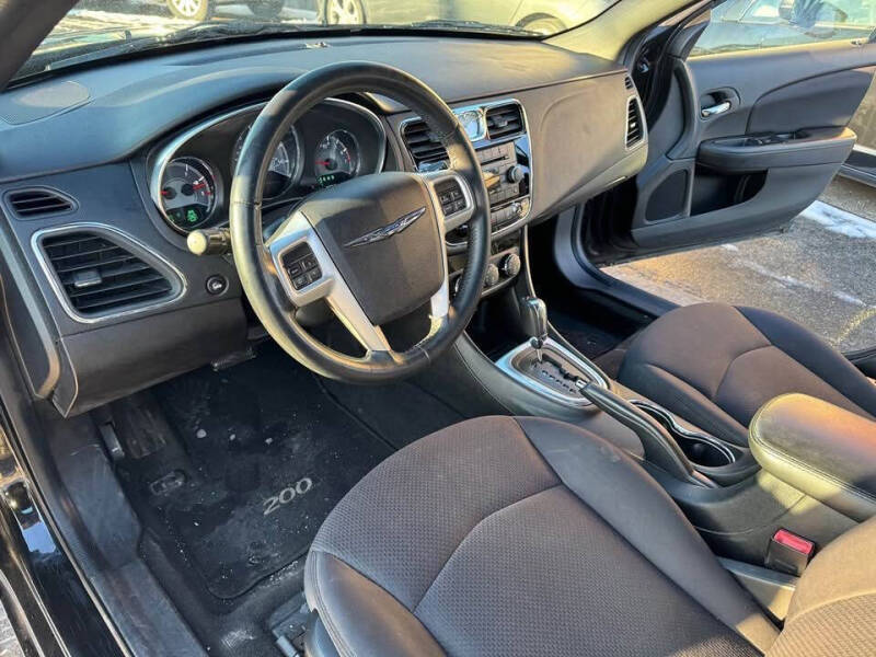 2013 Chrysler 200 Touring