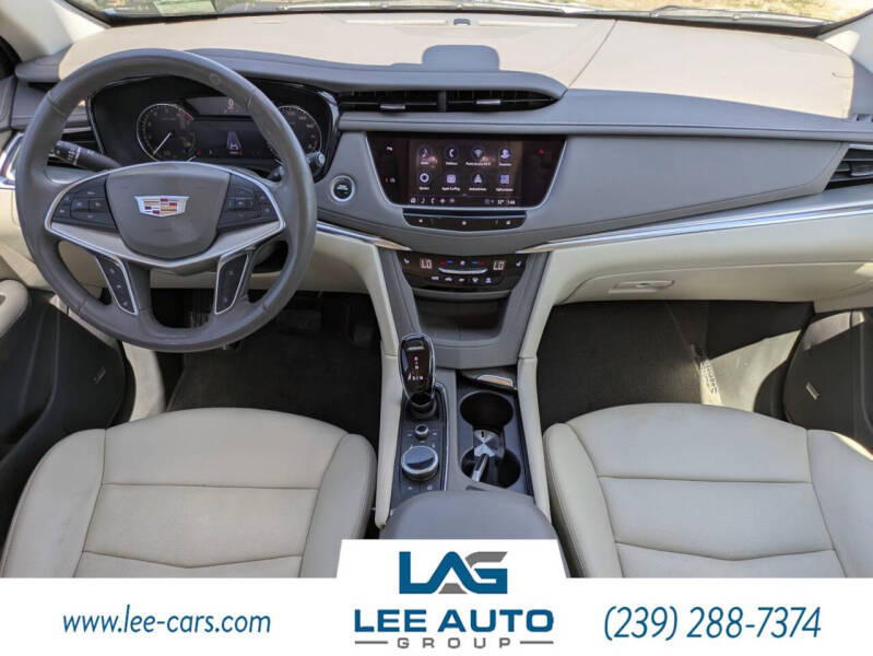 2021 Cadillac XT5 Premium Luxury