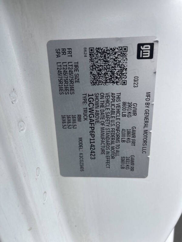 2023 Chevrolet Express 2500