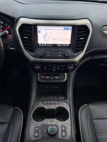 2021 GMC Acadia Denali