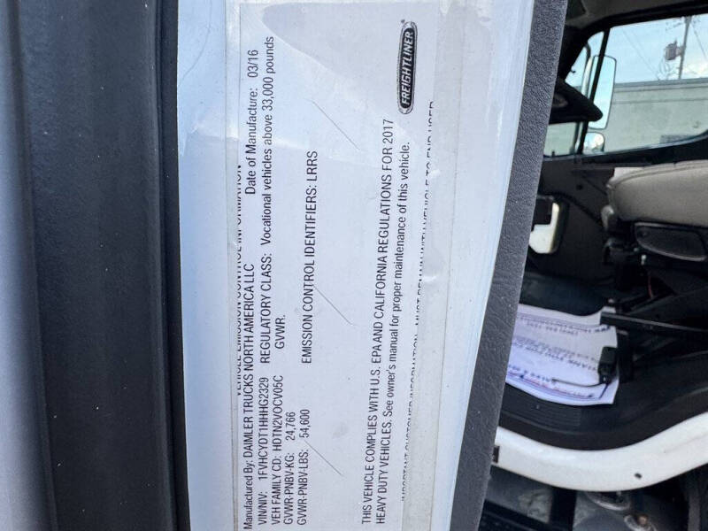 2017 Freightliner M2 106