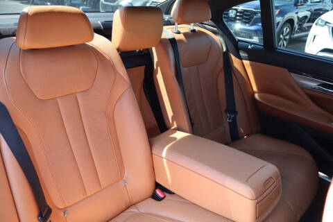 2017 BMW 7 Series 740i