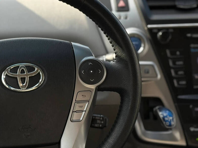 2017 Toyota Prius v