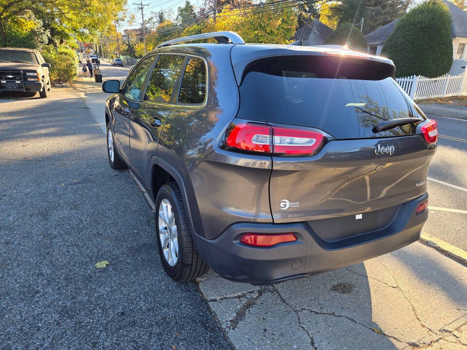 2018 Jeep Cherokee for sale at R & R Service Center in Great Neck, NY