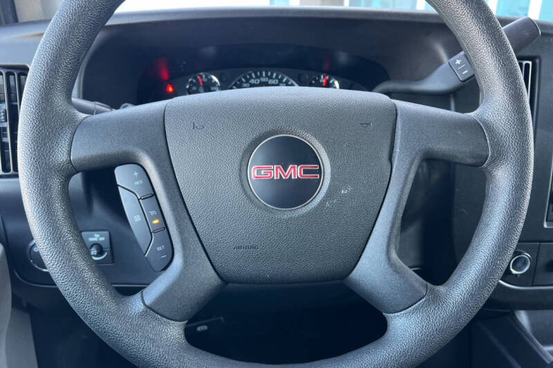 2023 GMC Savana 2500