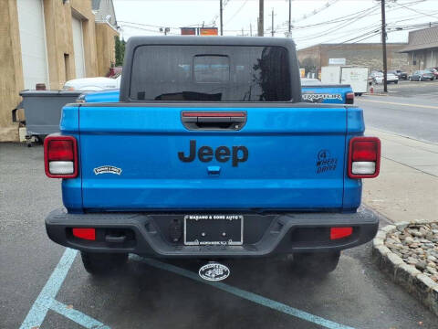 2022 Jeep Gladiator Willys