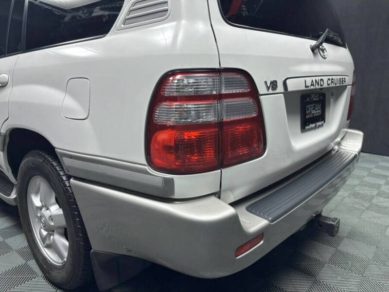 2004 Toyota Land Cruiser