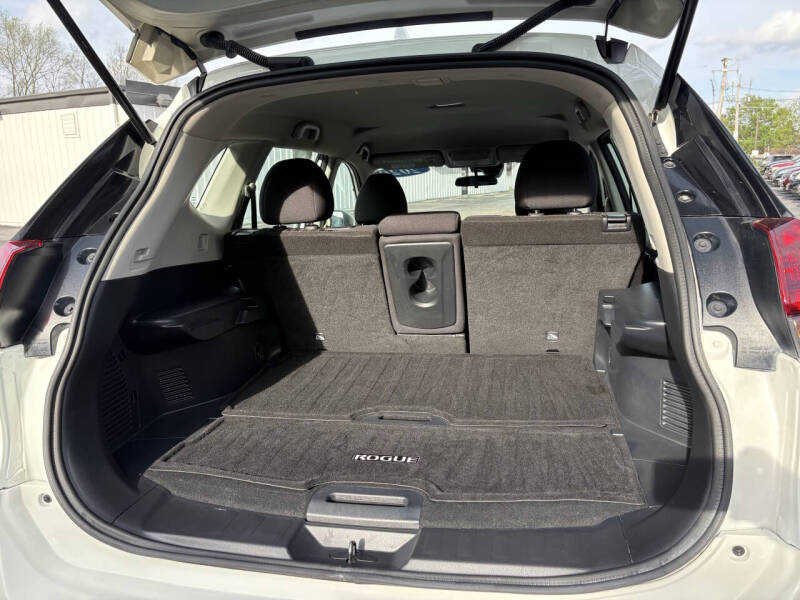2020 Nissan Rogue SV