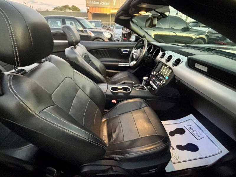 2017 Ford Mustang EcoBoost Premium