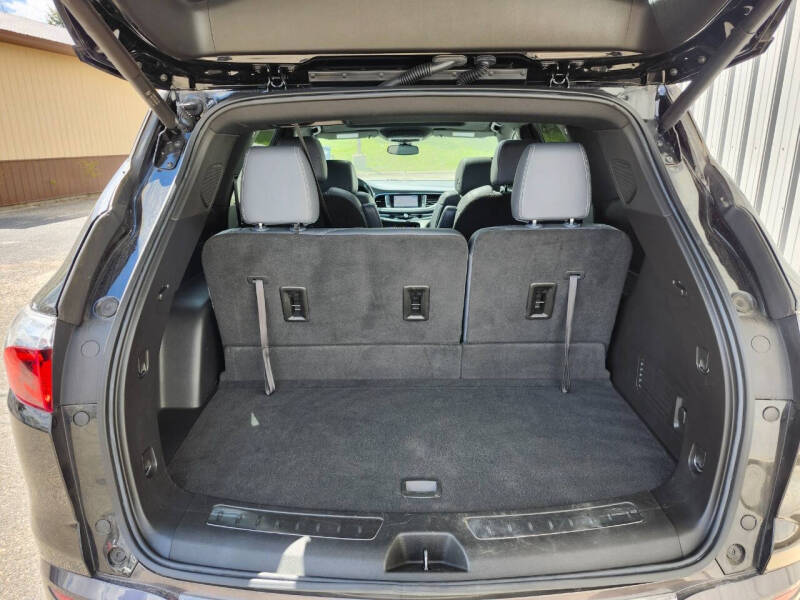 2023 Buick Enclave Essence