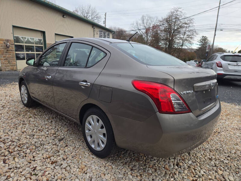2012 Nissan Versa 1.6 S