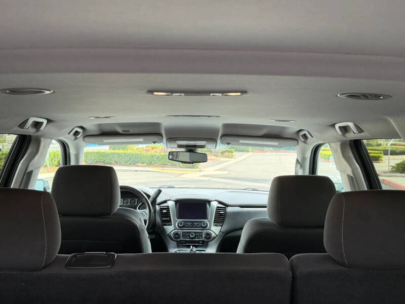 2017 Chevrolet Suburban LS