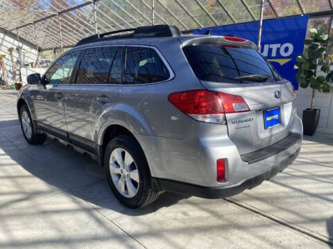 2011 Subaru Outback 2.5i Limited