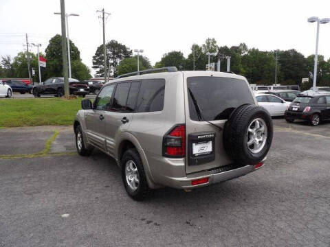 2002 Mitsubishi Montero XLS