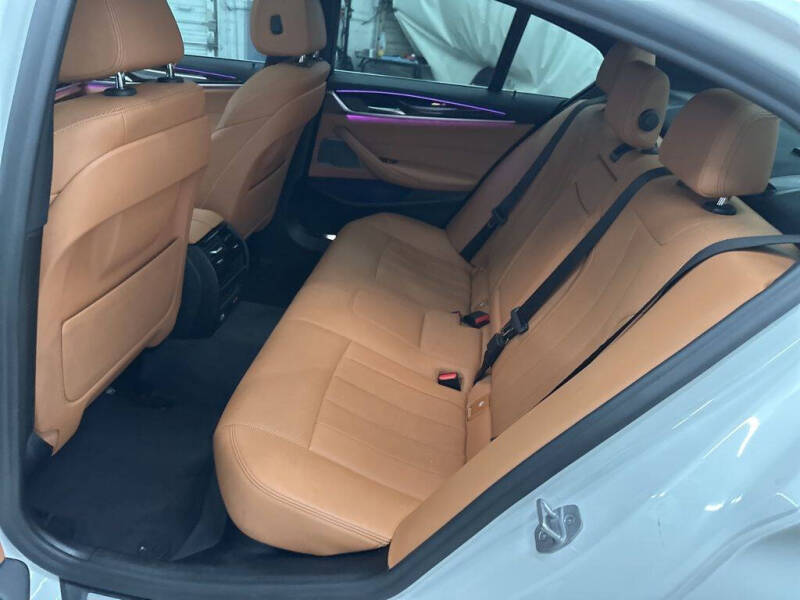 2021 BMW 5 Series 540i