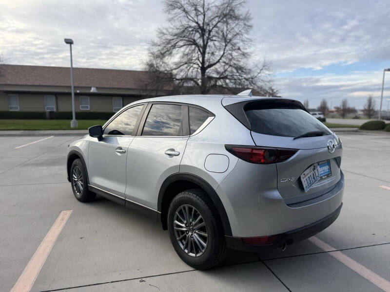 2017 Mazda CX-5 Sport
