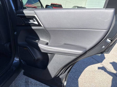 2026 Mitsubishi Outlander SE