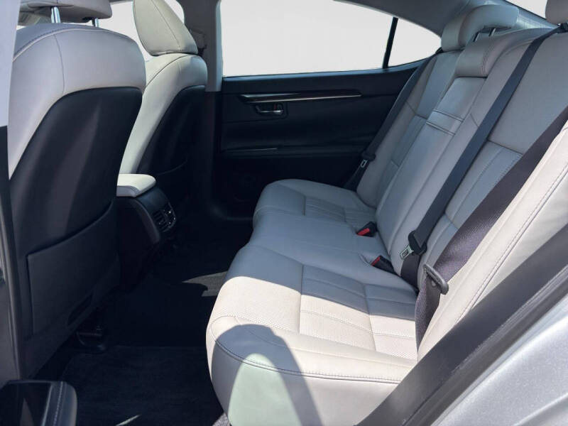 2017 Lexus ES 350