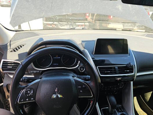 2020 Mitsubishi Eclipse Cross SE