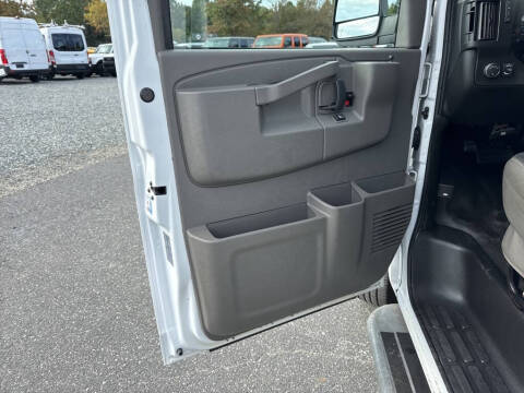 2023 GMC Savana 2500