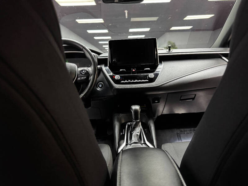 2024 Toyota Corolla Hatchback SE