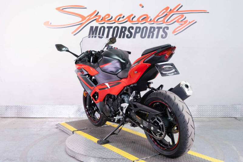 2025 Kawasaki Ninja 500 SE ABS