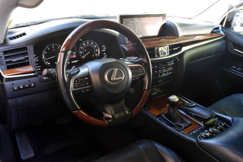 2018 Lexus LX 570