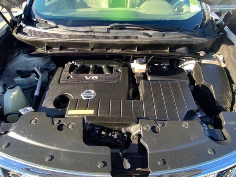 2011 Nissan Murano LE