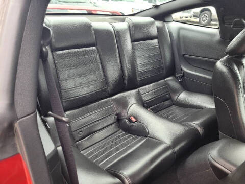 2005 Ford Mustang GT Premium