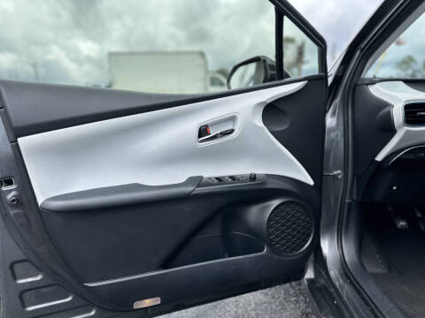 2016 Toyota Prius Four Touring