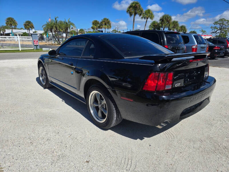 2002 Ford Mustang GT Deluxe