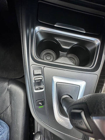 2012 BMW 3 Series 328i