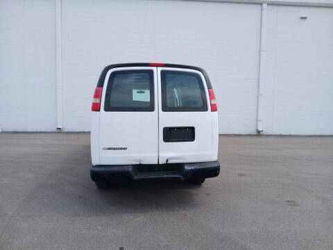 2017 Chevrolet Express 2500