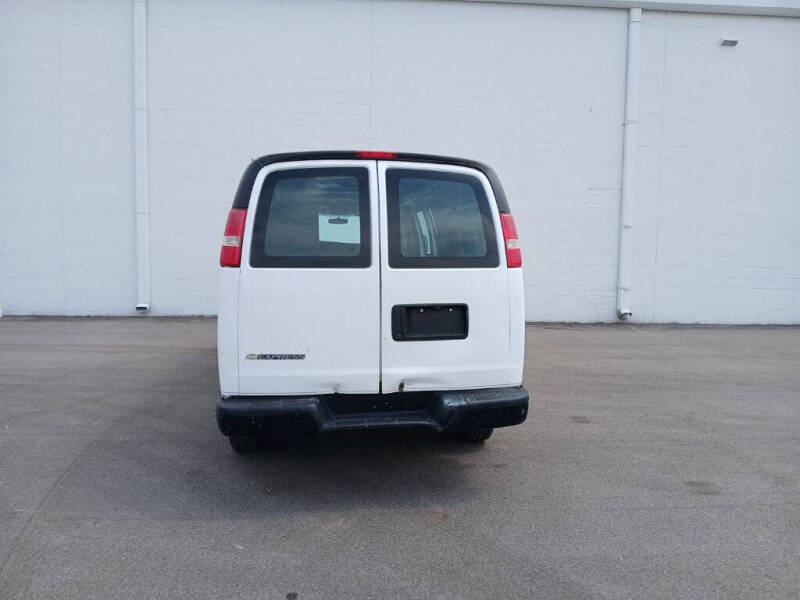 2017 Chevrolet Express 2500