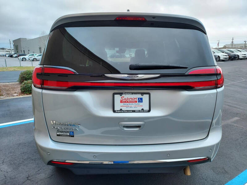 2023 Chrysler Pacifica Touring L
