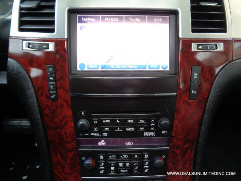 2012 Cadillac Escalade Luxury