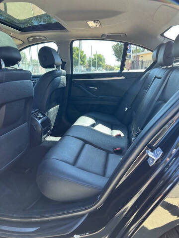 2016 BMW 5 Series 528i