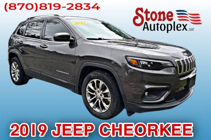2019 Jeep Cherokee Latitude Plus's photo
