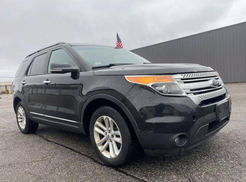 2013 Ford Explorer XLT photo 6