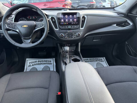 2025 Chevrolet Malibu LT