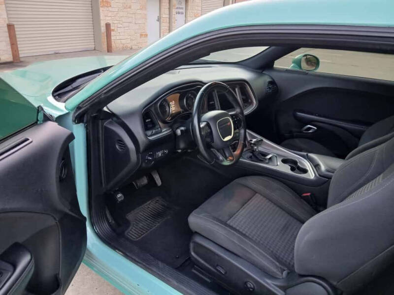 2019 Dodge Challenger SXT