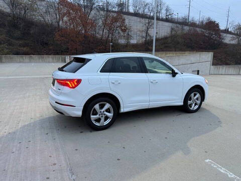 2020 Audi Q3 quattro Premium 45 TFSI
