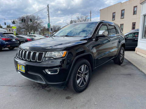 2017 Jeep Grand Cherokee for sale at ADAM AUTO AGENCY in Rensselaer NY